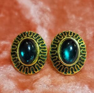 Vintage Galleria Stud Earrings Enamel Emerald Glass Oval - Pierced